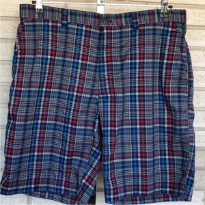 Callaway Plaid Golf Zip Up Shorts
Size 36